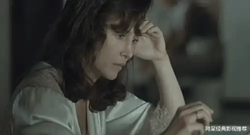 影视这部影片和辛德勒名单同样经典,纳粹集中营焚烧犹太人可恶至极