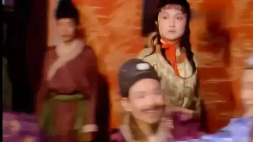 红楼梦大小姐回家省亲,可乐坏了亲朋好友,吃喝玩乐不亦乐乎
