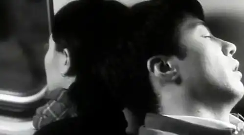 爱与不爱,穷人得在金钱上决定
