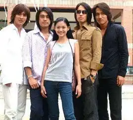 她们是流星花园中的神级美女比大s漂亮一个出车祸一个消失