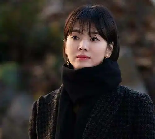 宋慧乔3段恋情的原则我爱过他,不能伤他,rain和玄彬都是如此
