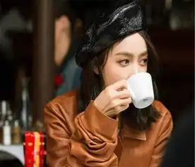 最难驾驭的皮质帽子,杨颖赵丽颖杨紫谁最时髦
