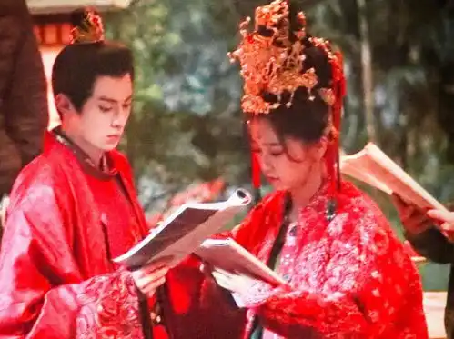 虞书欣丁禹兮同盖一个被子,谁注意女方腿怎么放是对搭档的尊重