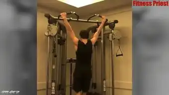 超级英雄在健身房训练画面曝光,美国队长的大胸肌是这样练出来的