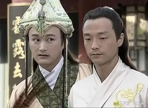 何笃霖,1965年出生台湾省,祖籍辽宁满族人,演过风云文丑丑
