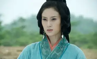 三国志里的周瑜与罗贯中笔下的周瑜有什么不同
