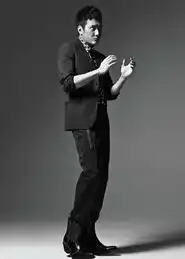 孙菲菲变比基尼女郎高校女生火爆内衣秀