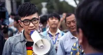 大鹏新电影洗白白来了,女主是四大花旦,与男主二搭合作
