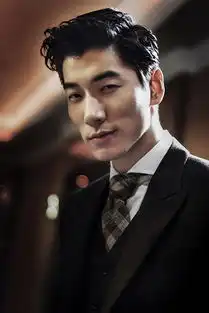 男人帮朋友热拍张亮为练胸腹发声练绕口令