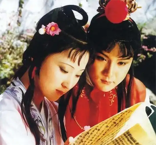 87版红楼梦为何能成为经典只看宝黛钗凤四大主角,你就明白了