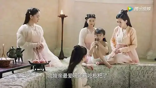 三生三世十里桃花小阿离不胜酒力被娘亲灌醉白浅无情嘲笑
