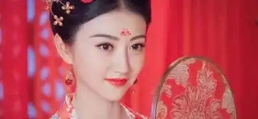 8位拿扇子的绝世美人,杨幂王艳蒋欣赵丽颖刘诗诗,谁最清纯