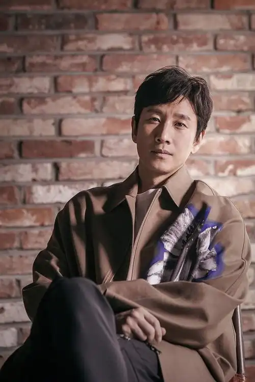 李善均案越闹越大寄生虫导演奉俊昊揭非自杀,真相剑指k台
