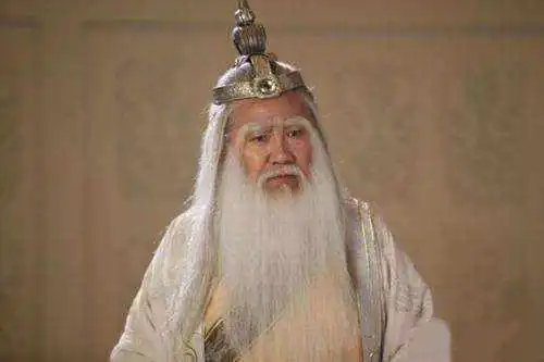 猪八戒见了太白金星都得下跪,为何敢将太上老君的神像丢进茅坑
