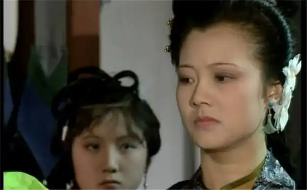 红楼梦三等将军贾珍之妻尤氏,为何会被设计演出一次假怀孕事件
