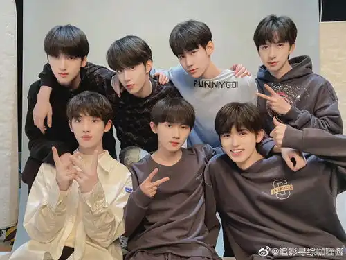 我们是第一书记时代少年团第一推荐官
