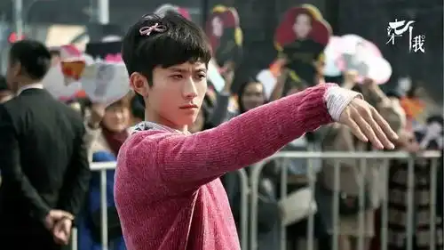 真实版柒个我杭州14岁男生身上发生怪事体内有7个人格送灵隐年历