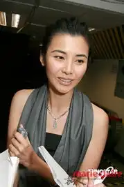 古惑仔两位大嫂应采儿pk蒙嘉慧谁更有气场
