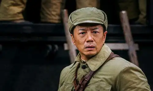 长津湖之水门桥段奕宏到底有多可怜电影一开始就领盒饭了