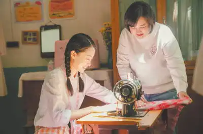 中国电影浓墨重彩书写中国故事
