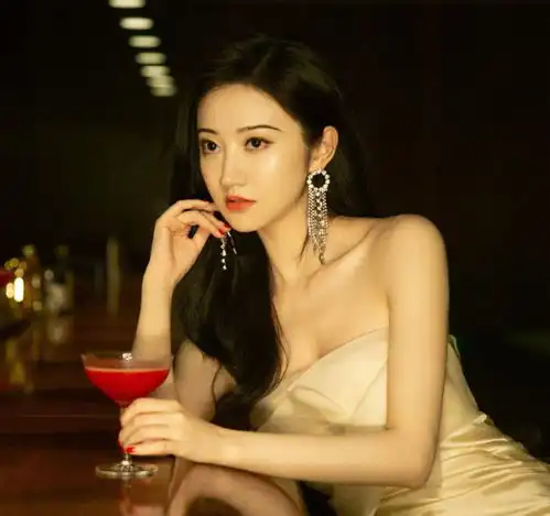 刘宇宁直播亮点景甜在直播间留言点歌,宣布与赵露思二次合作
