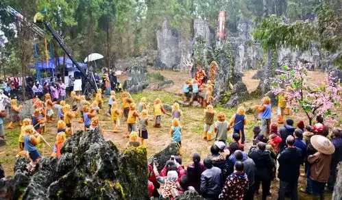 一大波剧照新西游记正在新宁上演花果山献桃片段,好多猴子
