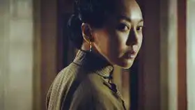 过年好笨山大叔精彩演技,闫妮也接住了,我记得这电影当时口碑还一般大鹏演了个土大款,张译还没这么火,我还不认识热依扎