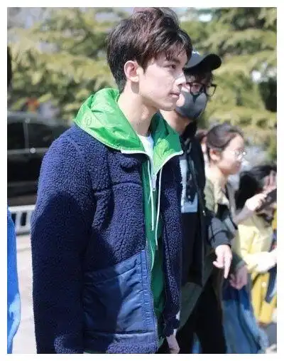 明星艺考时期照片,周冬雨青涩,范冰冰老天赏饭吃
