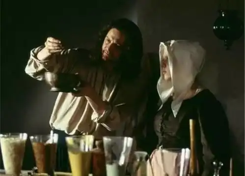 戴着珍珠的白色情人,82的我们不知她被遗忘的故事