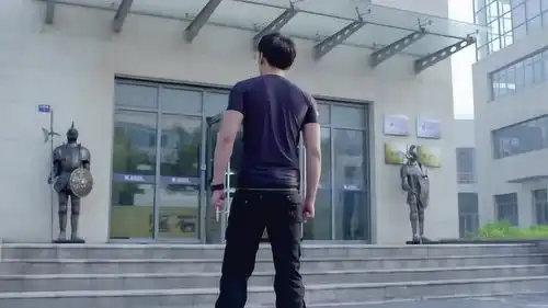 麻辣变形计剧亮被敌人策反,泄露重要机密,只为证明自己
