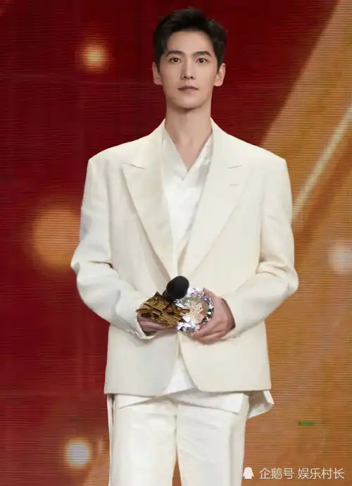 日本将翻拍微微一笑很倾城,男主比杨洋更秀气,女主颜值不比郑爽差