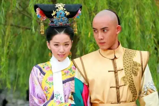 阚清子因为小时候长得太美被班主任骂狐狸精