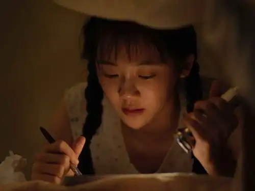 她在拍戏时遭全剧组孤立,庆功宴上险些跳楼,如今成功嫁给郑恺
