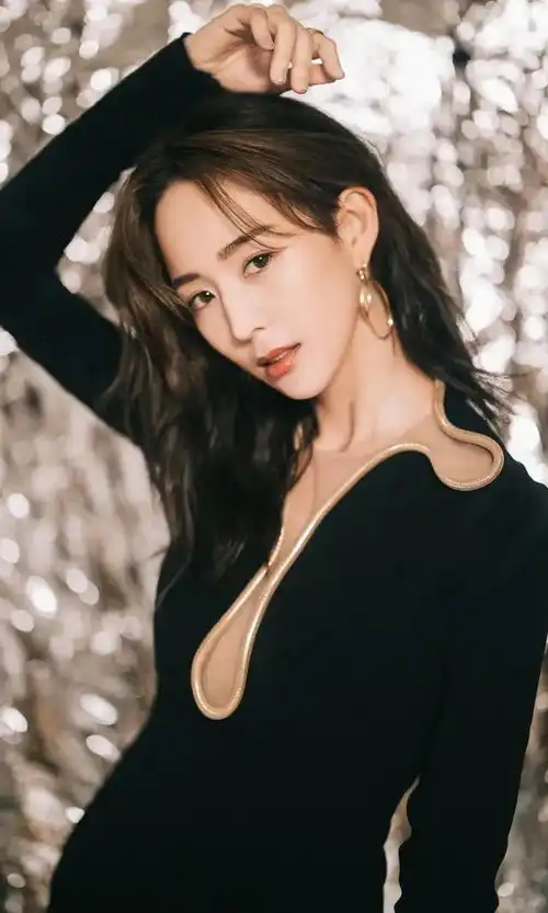 张钧甯秀出极致身材,只因热爱跑步,每天必跑10公里