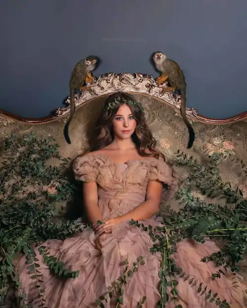 现实版美女与野兽美成童话,网友这都怎么拍出来的
