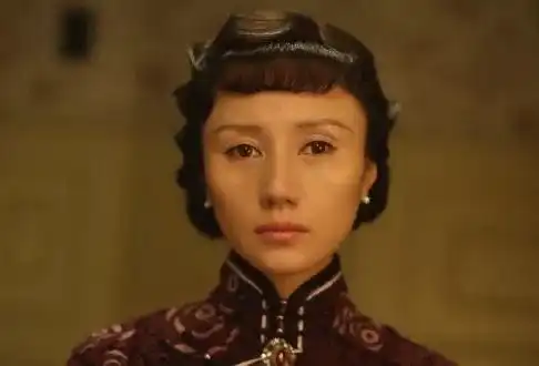 杜鹃新戏惨变大妈,你们的女神哪个没被奇葩发型坑过啊