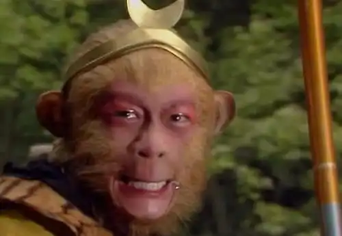 孙悟空为何要烧了八戒居住的云栈洞你看里面藏了什么