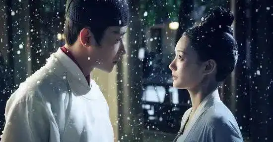 李一桐辞演任嘉伦新剧剧方骚操作太多,好友连夜递剧本
