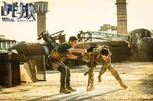 国产片包揽票房top5,李焕英们的爆款密码是圆桌