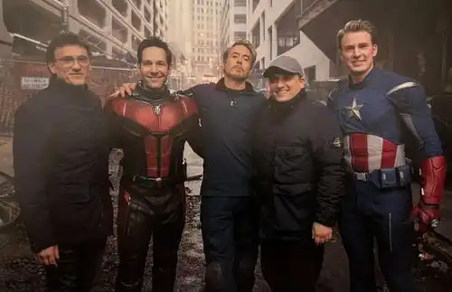 钢铁侠1到复联4,一些珍惜的钢铁侠剧照
