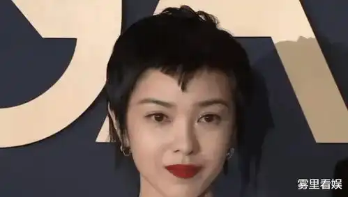 开年红毯女明星状态变化真大,吴谨言表情僵硬,张雨绮瘦到脱相