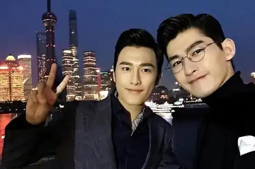 张翰的演技,这次在朱梓骁直播间用上了,浓浓的兄弟情