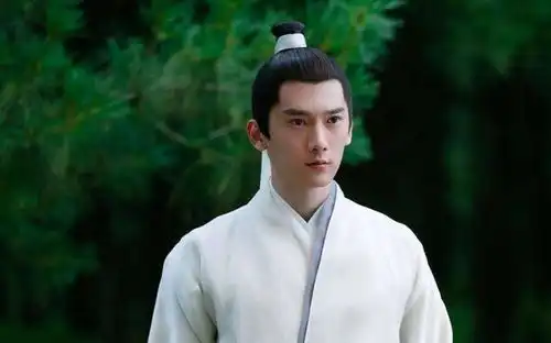 三生三世为何墨渊会毫不犹豫收下子阑他到底有什么身份,原因太现实
