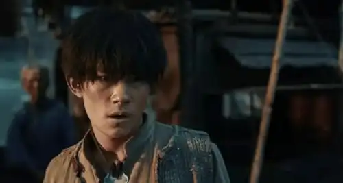 水门桥为啥比长津湖高0.1分易烊千玺变化招人疼,这3点升级太牛
