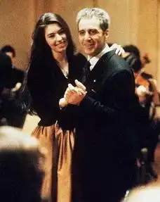 教父之女新片惊艳牡丹花下死,做鬼也风流
