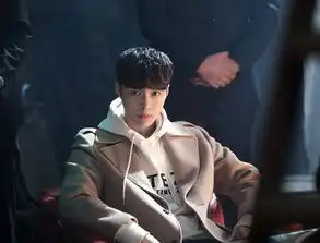 黄金瞳张艺兴一人分饰两角演技获赞
