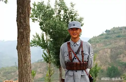 女星包文婧牵手男星包贝尔,丈夫一次次将她感动哭
