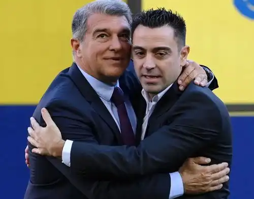 扶持梅西称王53冠王孤注一掷,每年花4亿在所不惜,姆总沉默了