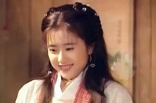 她是笑傲江湖仪琳也是天龙八部钟灵拿过体操冠军