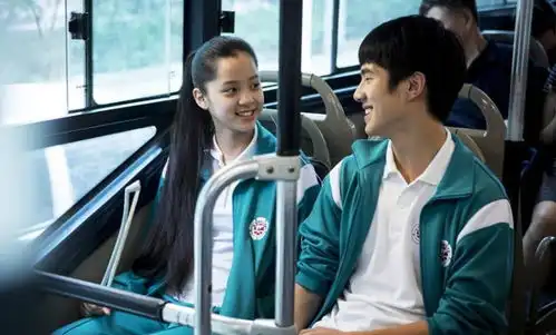 背景比不过京圈格格,颜值不敌台湾甜妹,张子枫凭啥断层碾压00花
